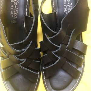 Chunky heel sandals size 10,